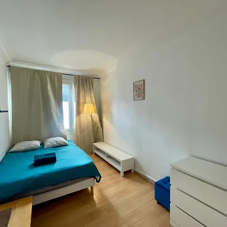 Tour Eiffel Croix Nivert Paris