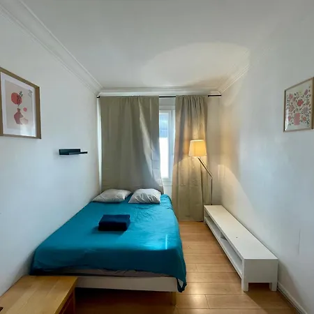 Tour Eiffel Croix Nivert * Paris