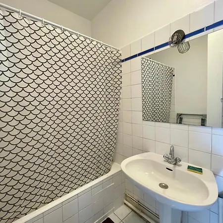 Appartement Tour Eiffel Croix Nivert Parijs